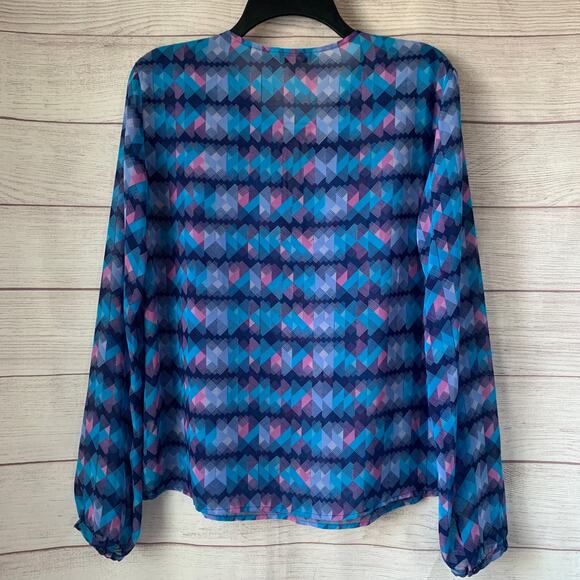 Decree Blue and Pink Abstract Blouse Tassel Tie String Long Sleeve Size Medium - Picture 4 of 15